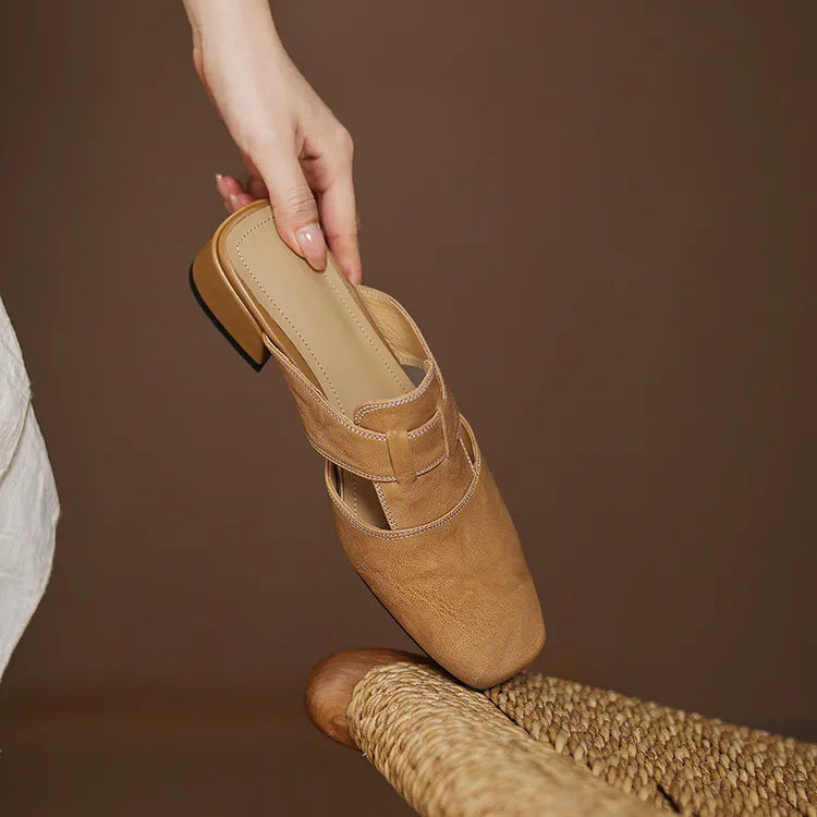 Mule in vera pelle con tacco basso