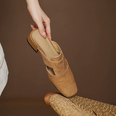 Mule in vera pelle con tacco basso